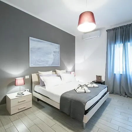 Brothers Vomero Bed & Breakfast Naples