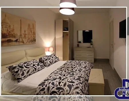 Brothers Vomero Bed & Breakfast Naples