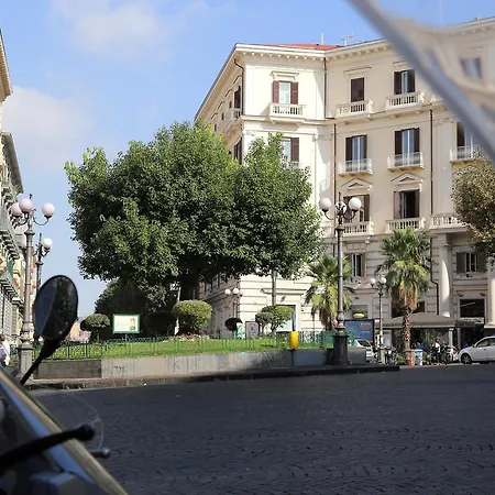 Brothers Vomero 3* Nápoly